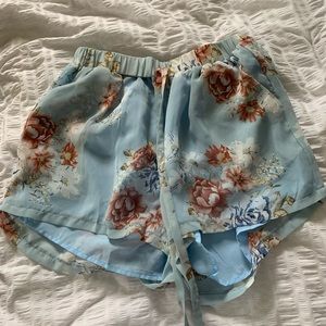 Windsor floral shorts